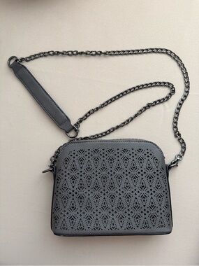 Francesca’s crossbody small purse - Gray